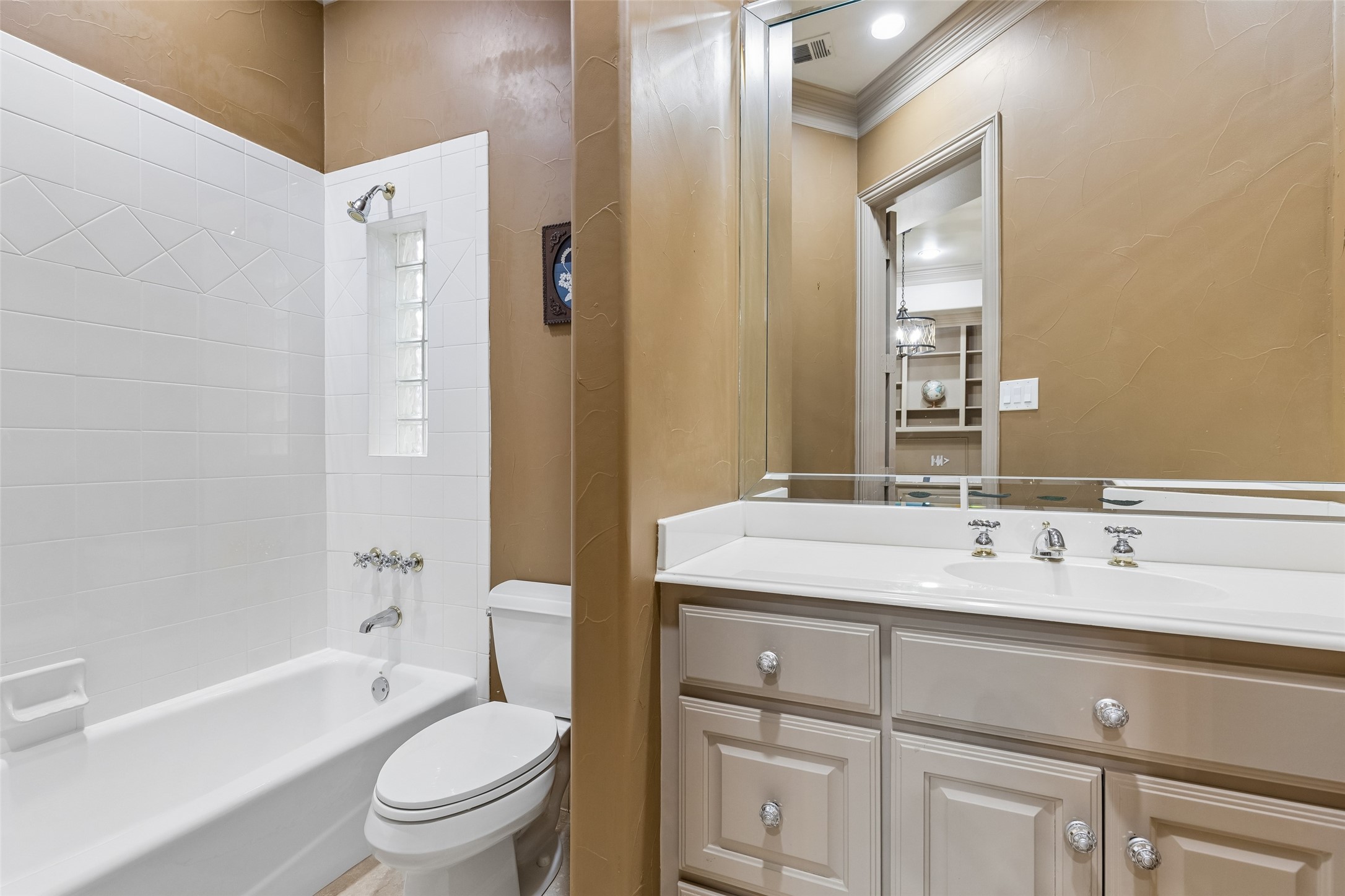 5315 Ambergate Lane Dallas TX 75287