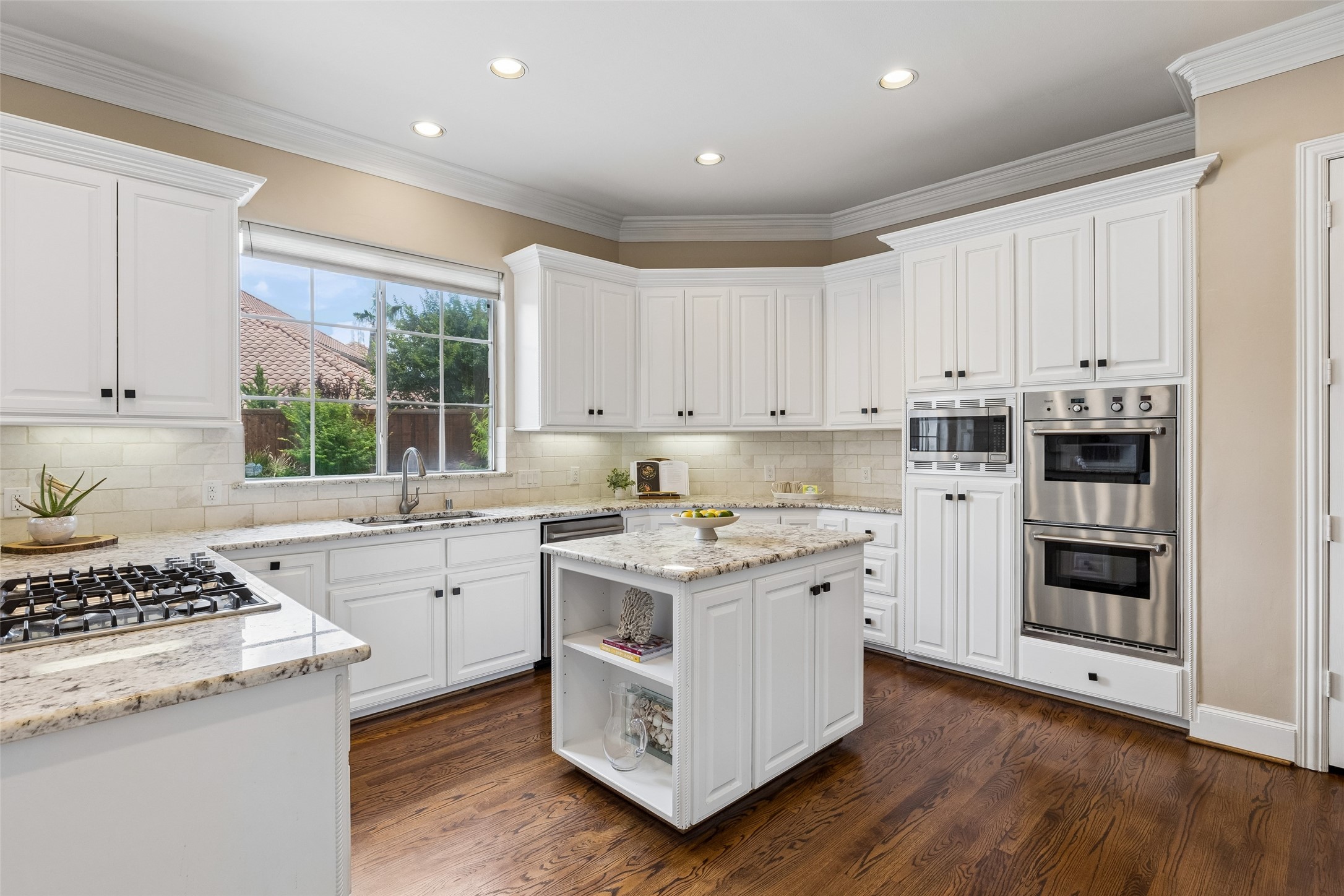 5315 Ambergate Lane Dallas TX 75287