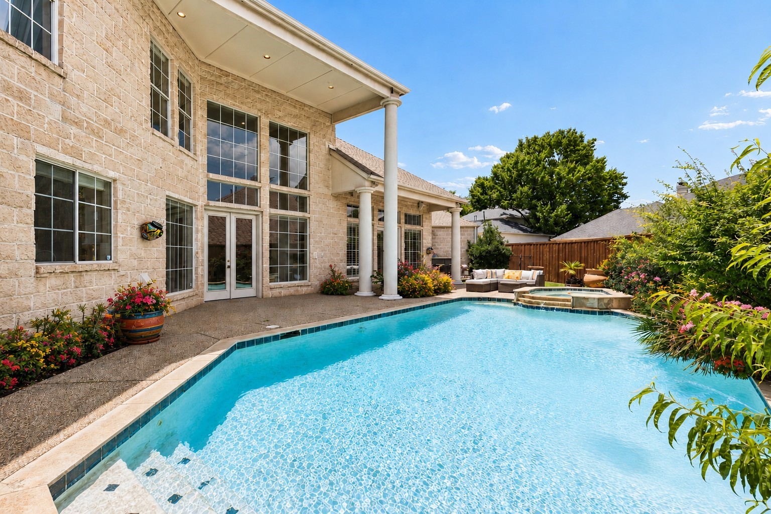 5315 Ambergate Lane Dallas TX 75287