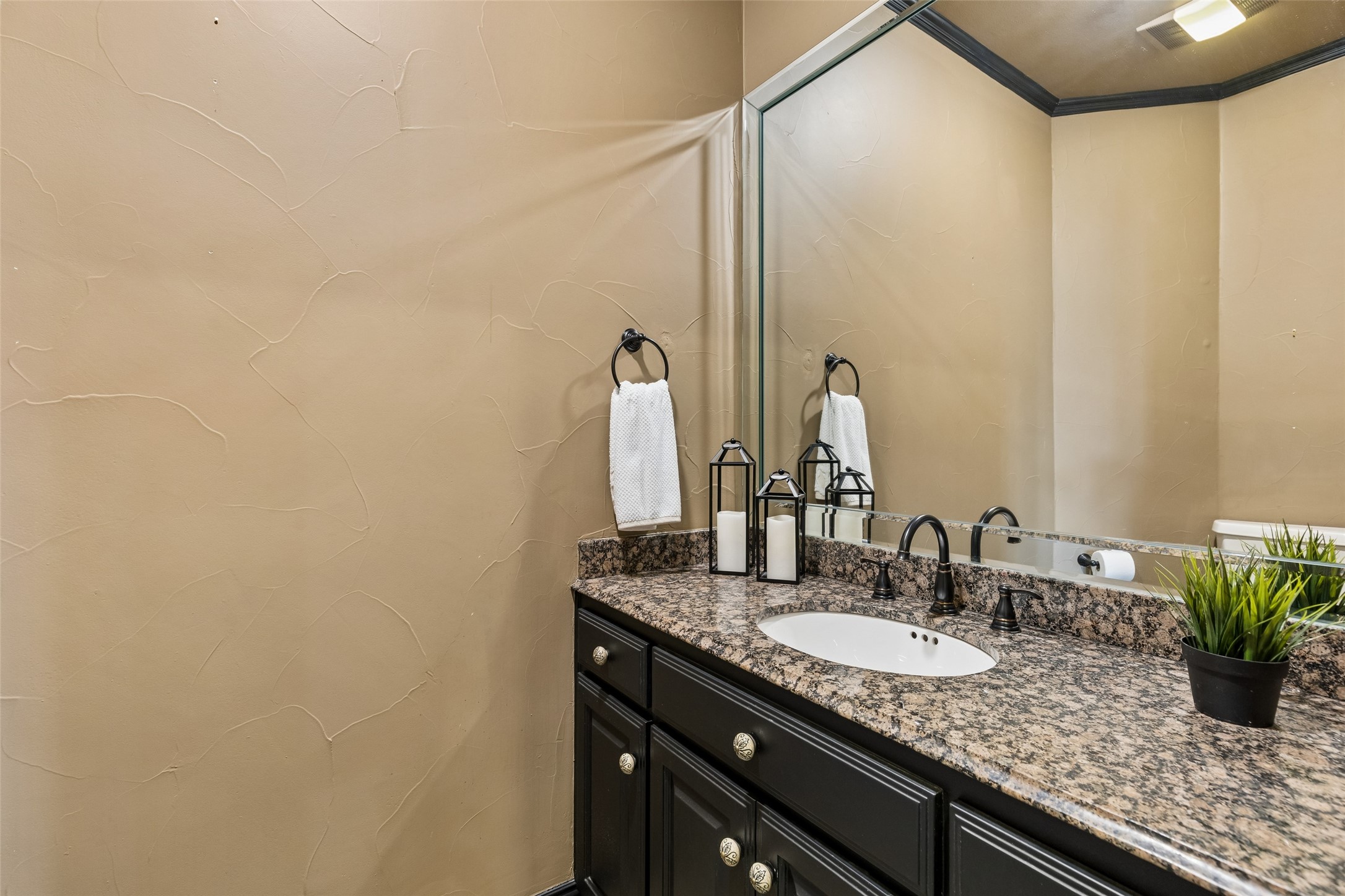5315 Ambergate Lane Dallas TX 75287