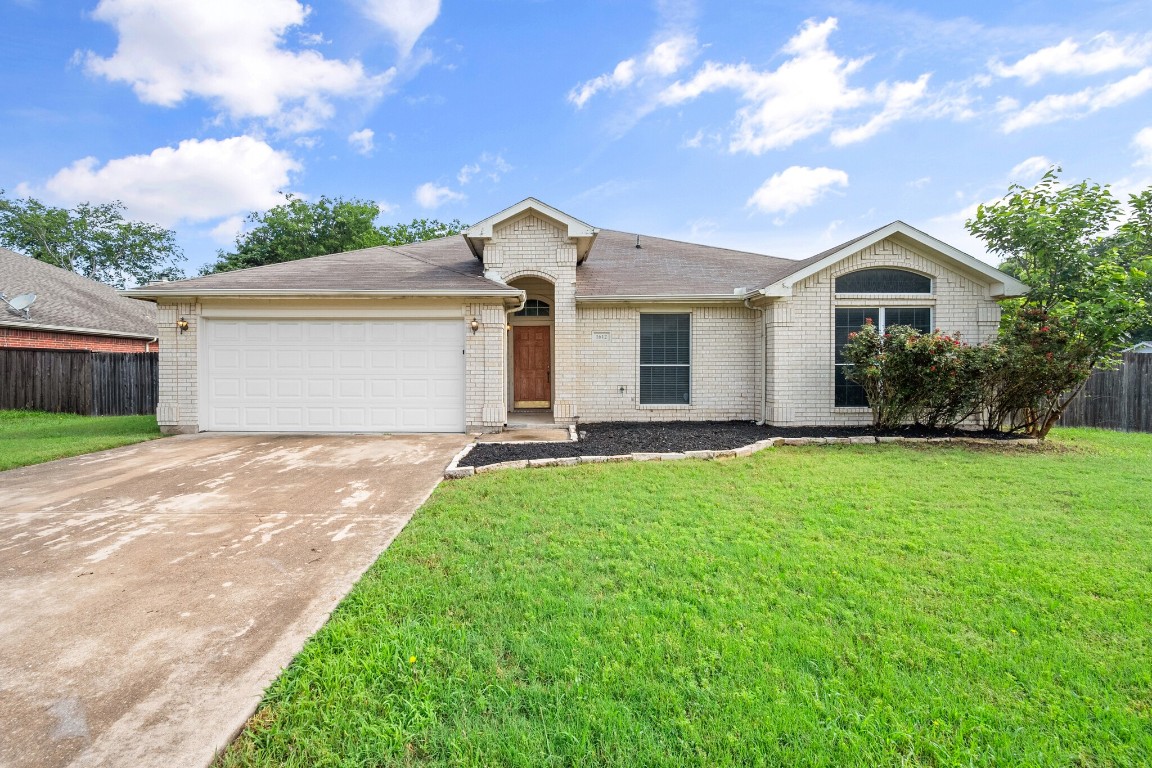 1612 Wintercrest Road Grand Prairie TX 75052