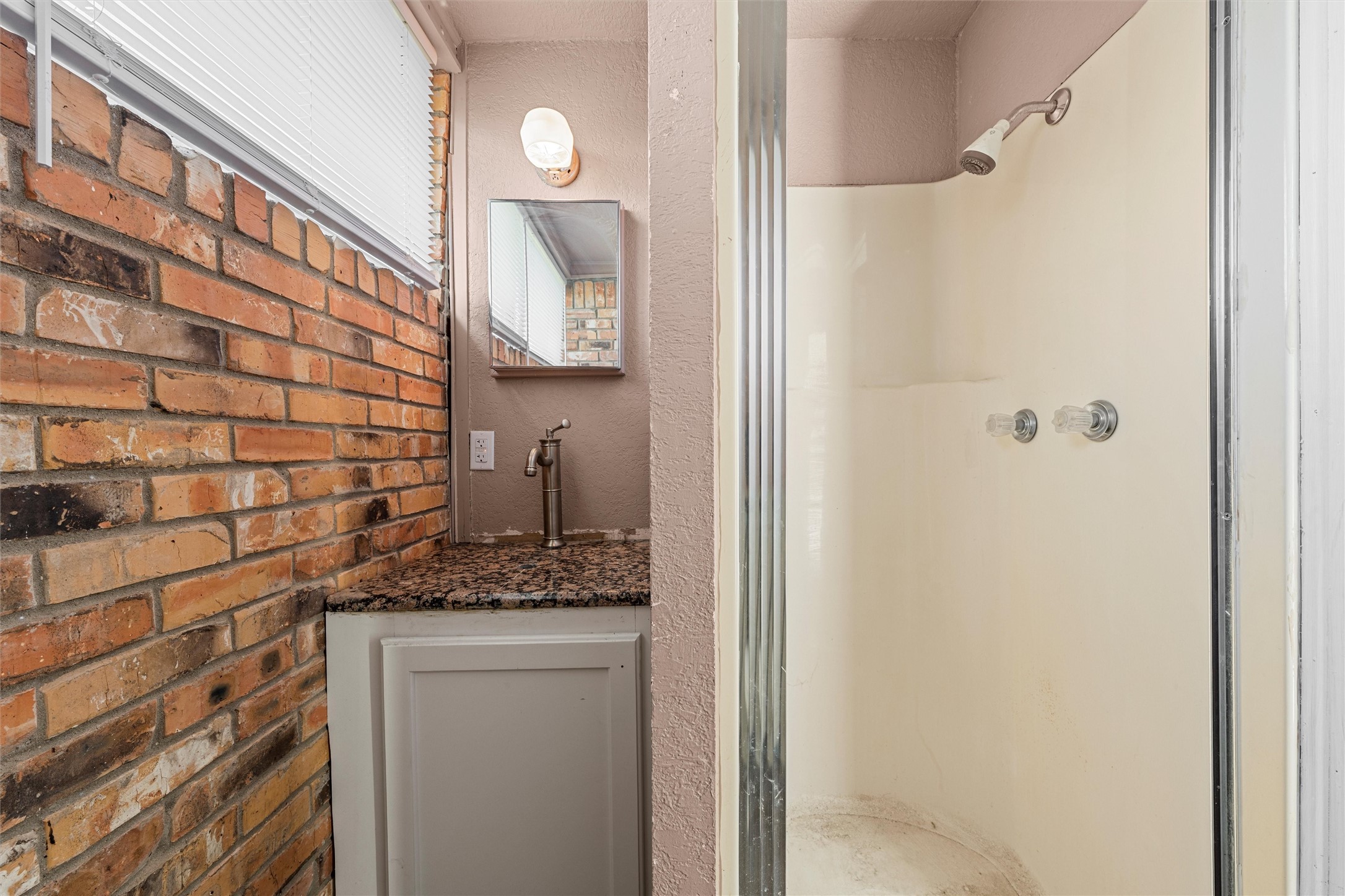 309 N Orchard Drive Rosebud TX 76570