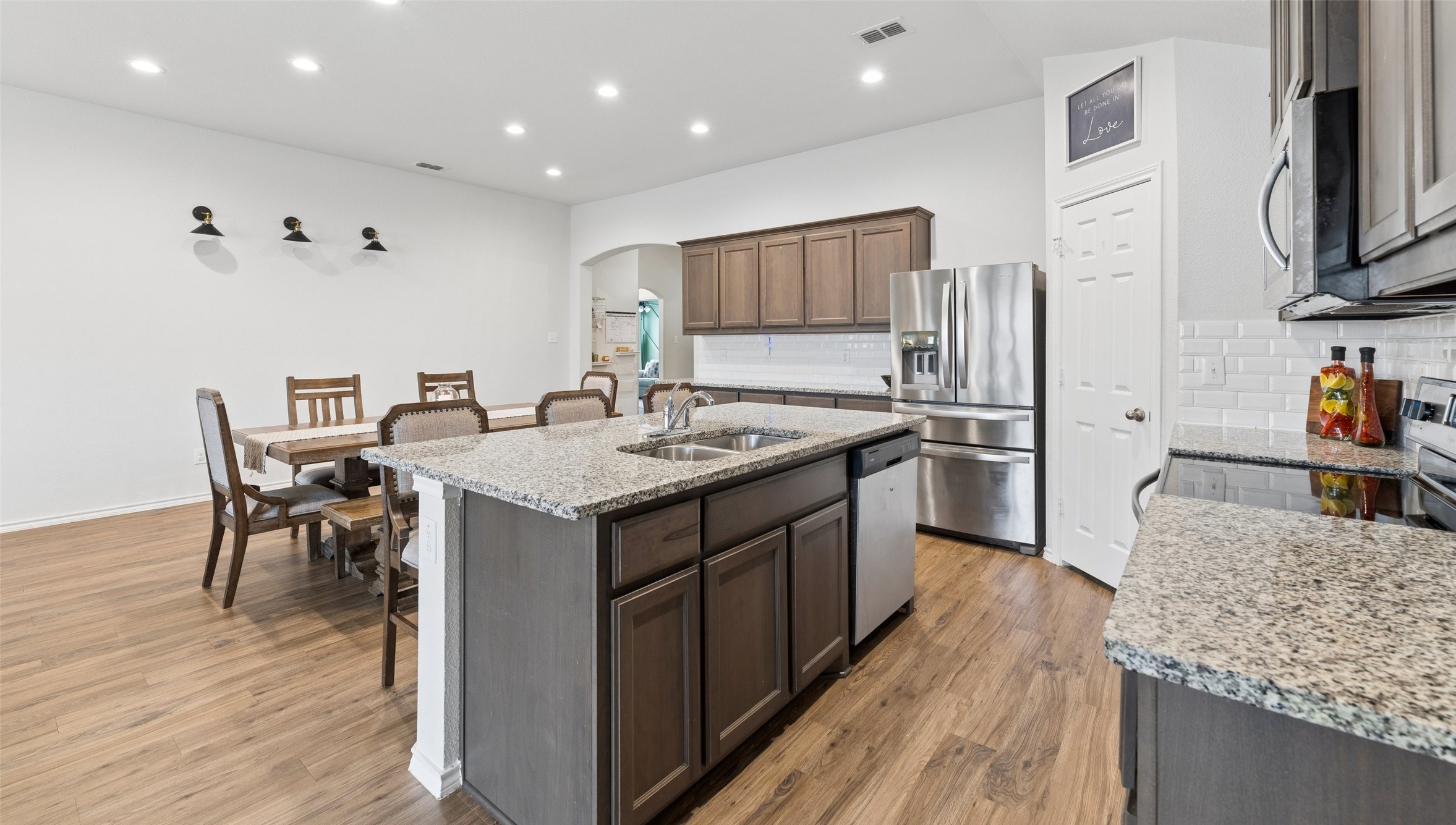 400 Sandhurst Drive Fort Worth TX 76036