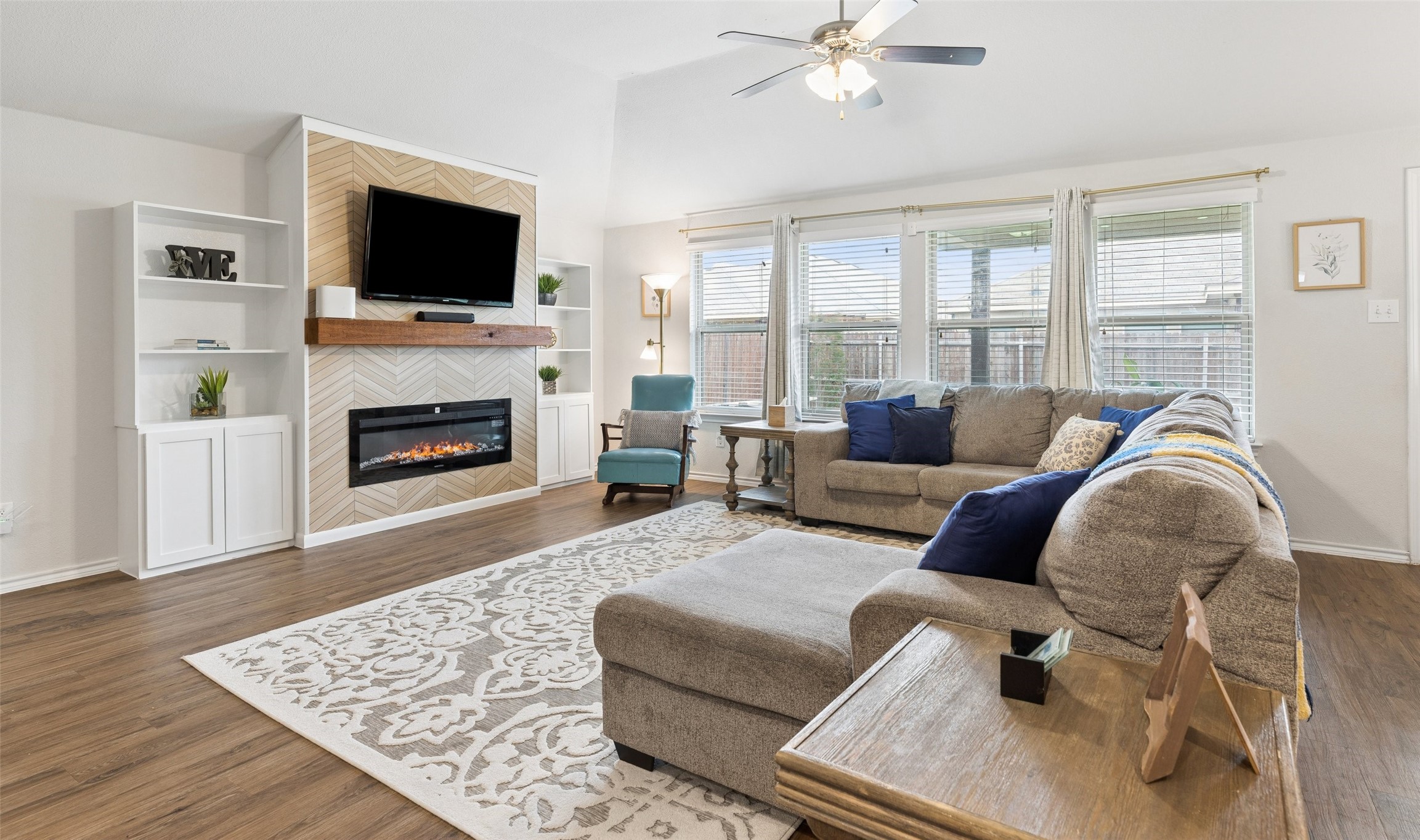 400 Sandhurst Drive Fort Worth TX 76036