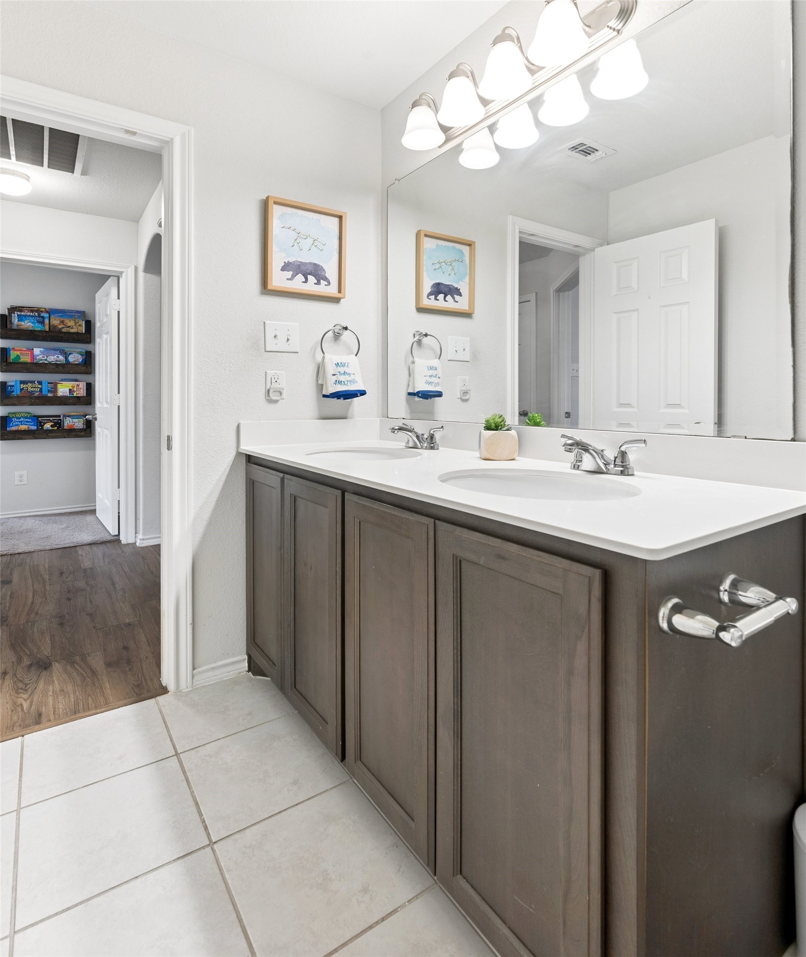 400 Sandhurst Drive Fort Worth TX 76036