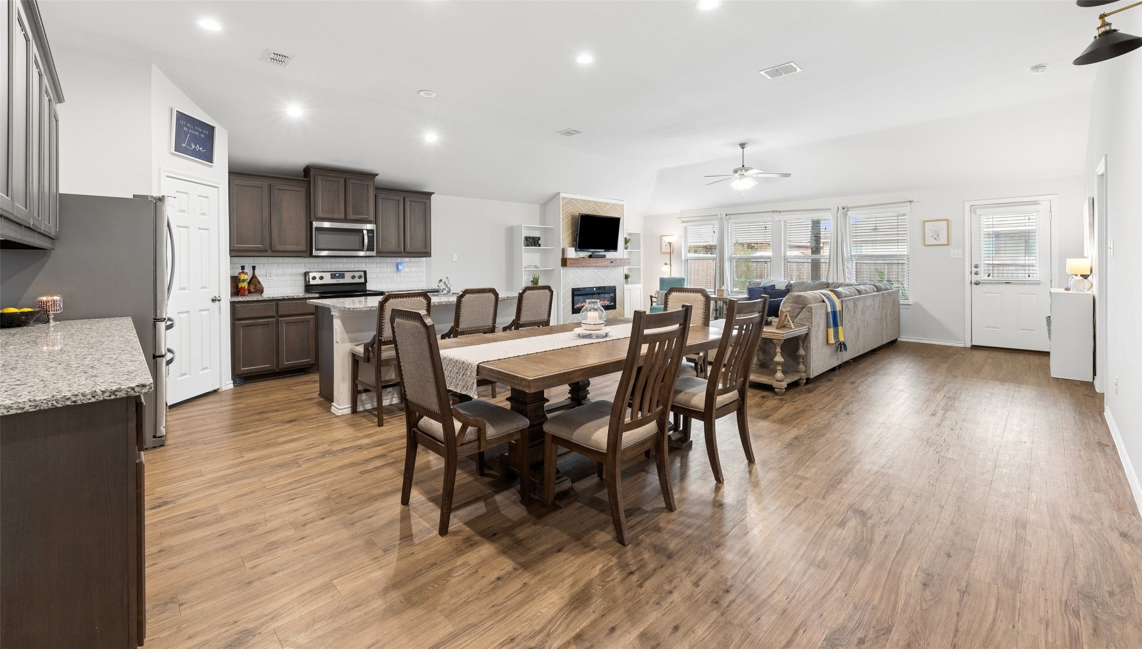 400 Sandhurst Drive Fort Worth TX 76036