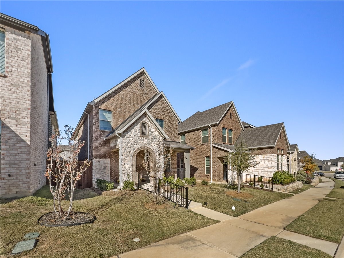 2745 Acadia Drive Corinth TX 76210