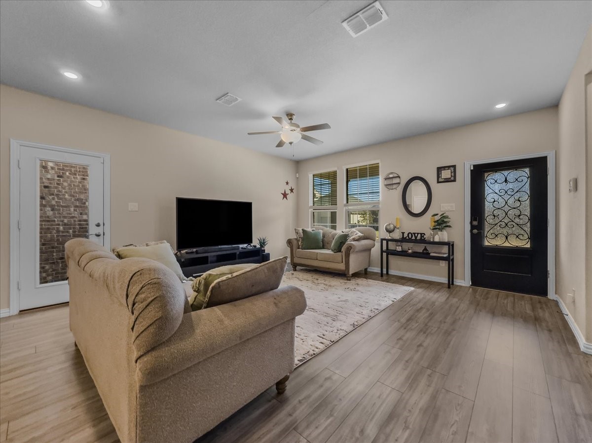 2745 Acadia Drive Corinth TX 76210