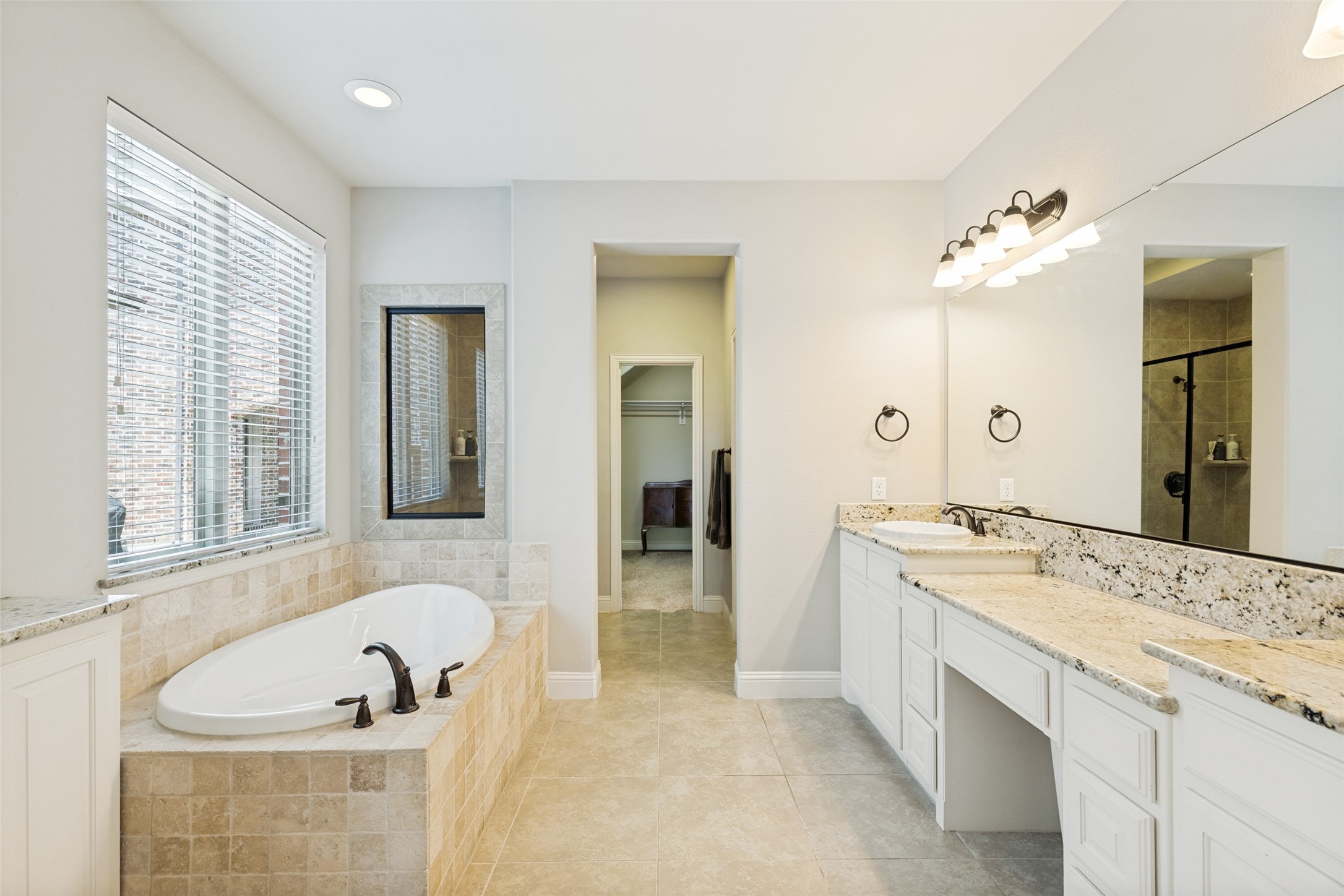 3508 Ladybank The Colony TX 75056