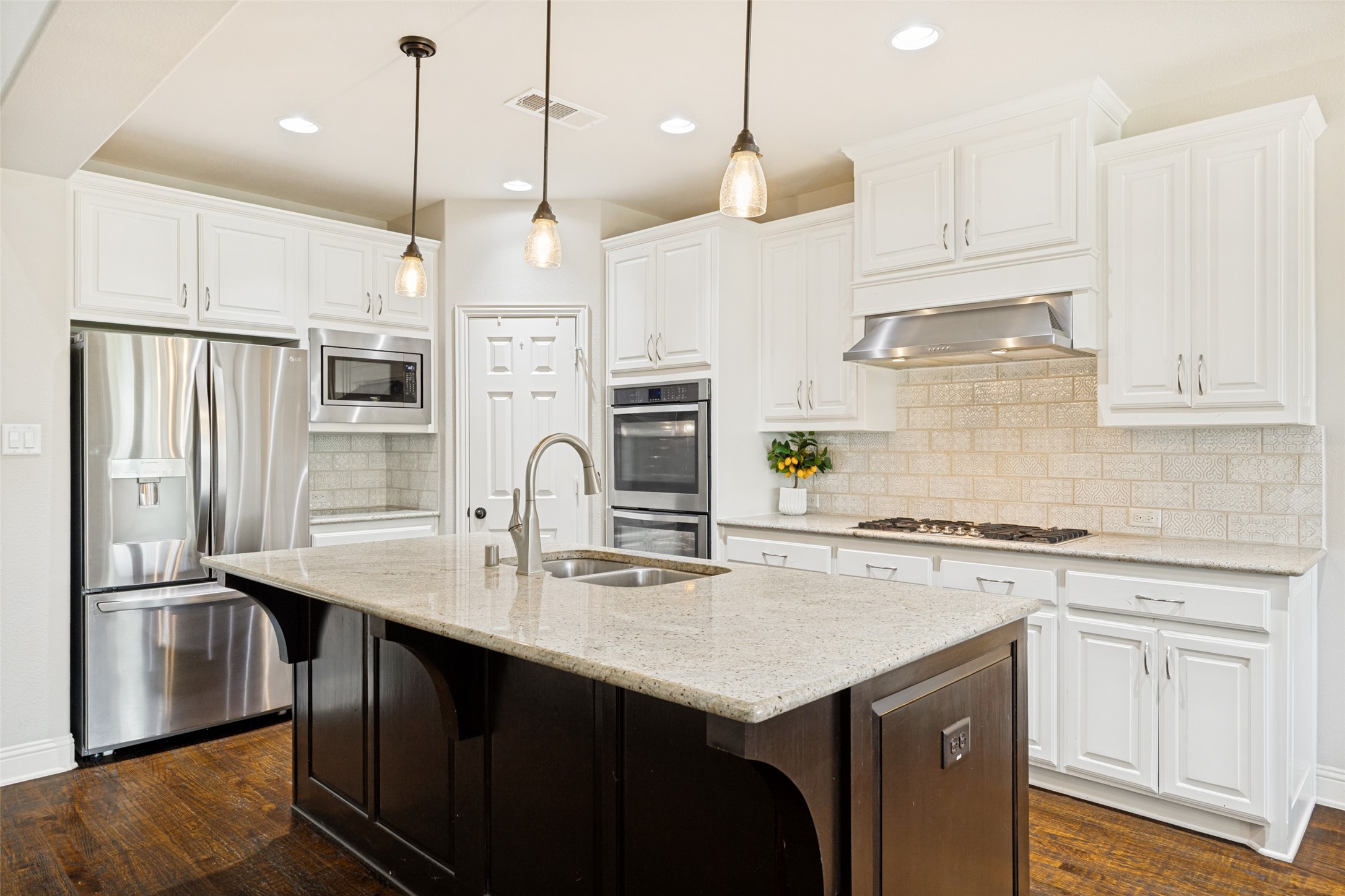 3508 Ladybank The Colony TX 75056