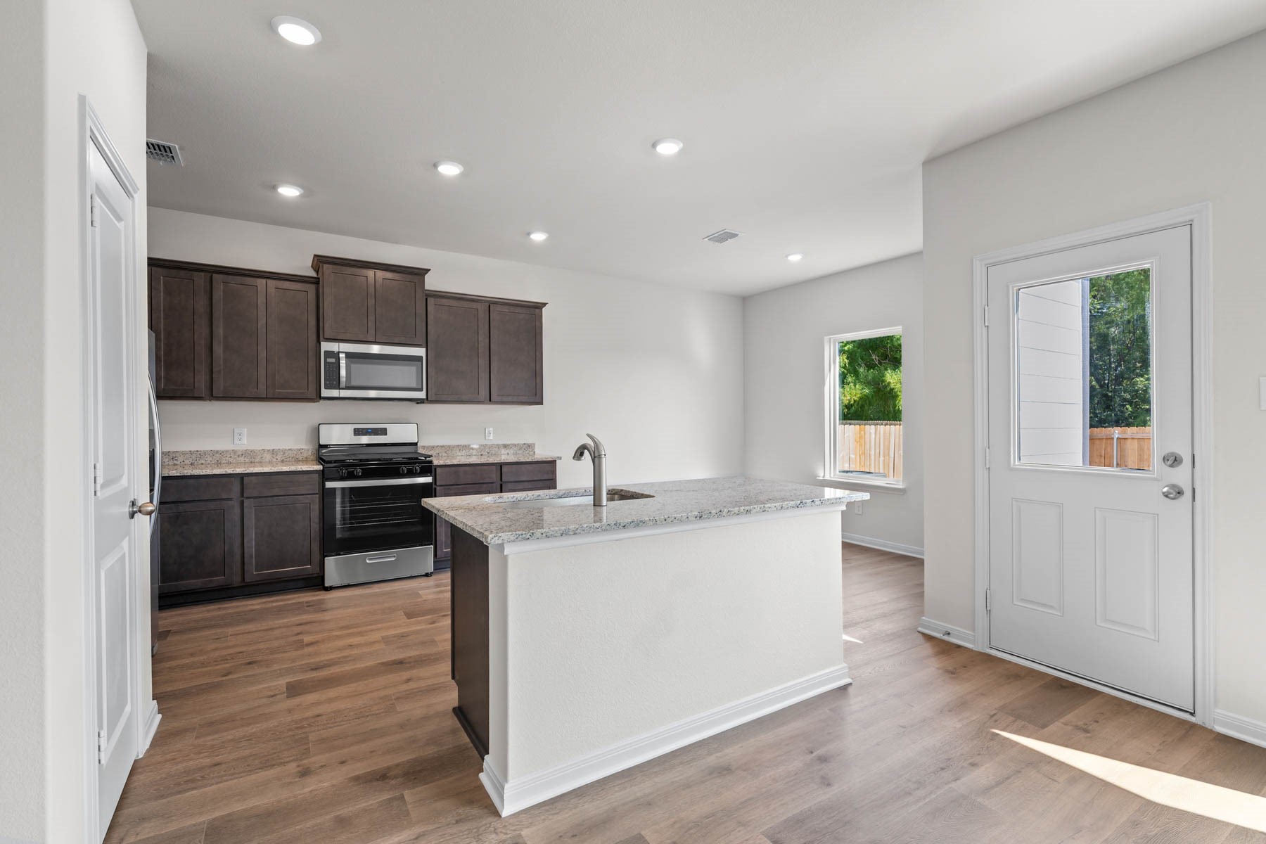 8433 Fort Benton Drive Ponder TX 76259