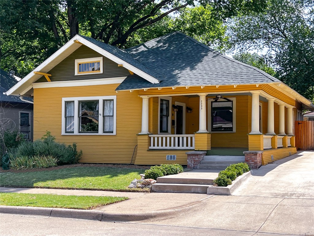 2233 College Avenue Fort Worth TX 76110