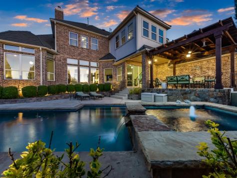 4500 Redwood Court Irving TX 75038