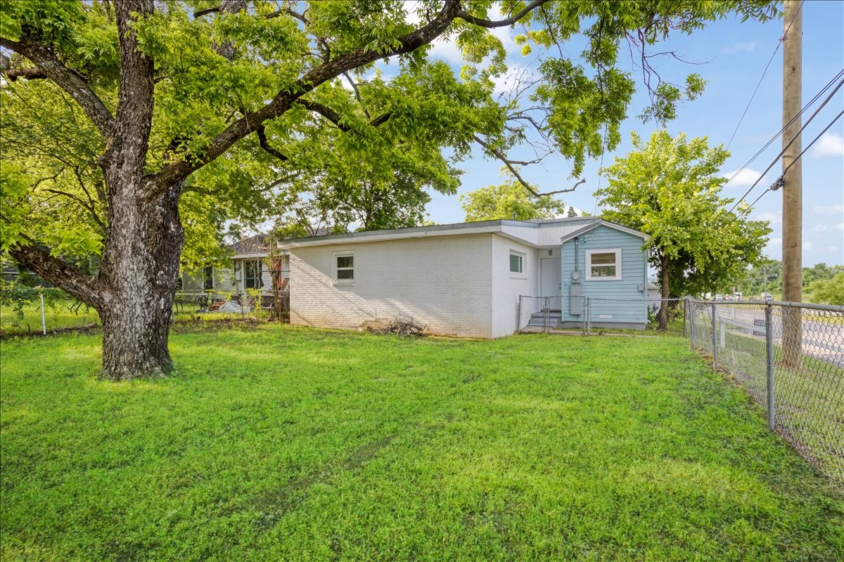 401 E Morton Street Denison TX 75021