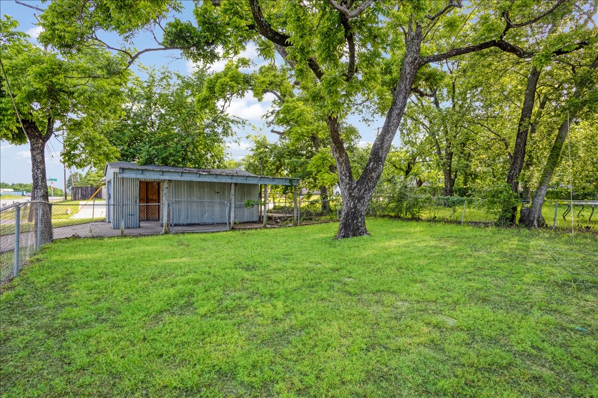 401 E Morton Street Denison TX 75021