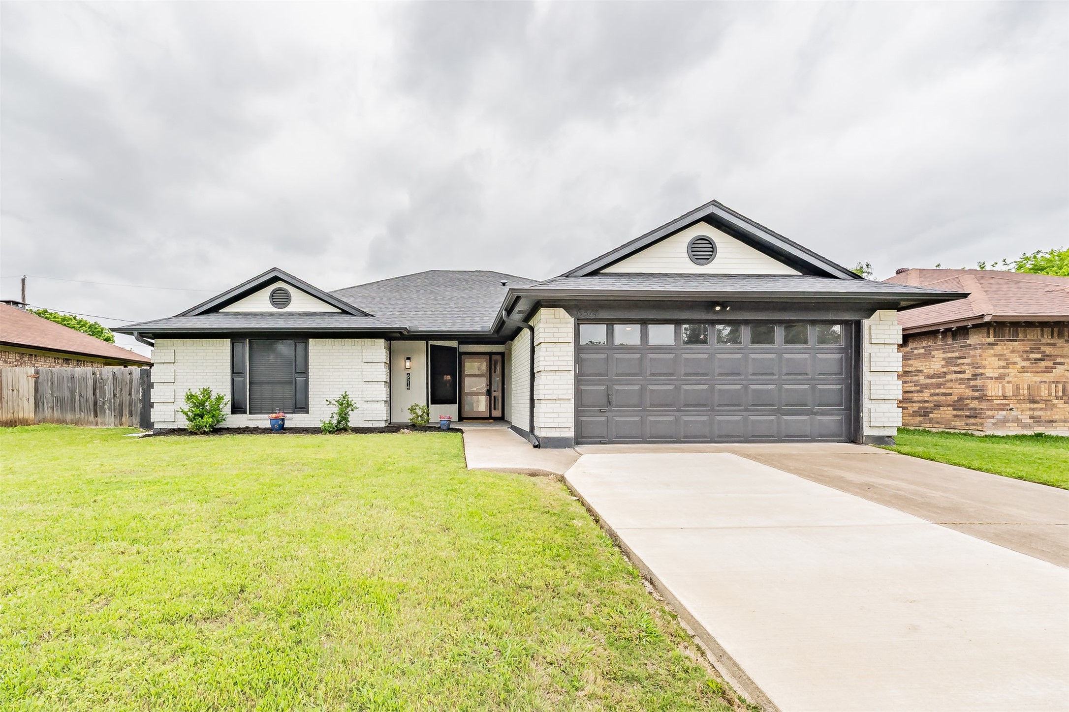 6514 Aires Drive Arlington TX 76001