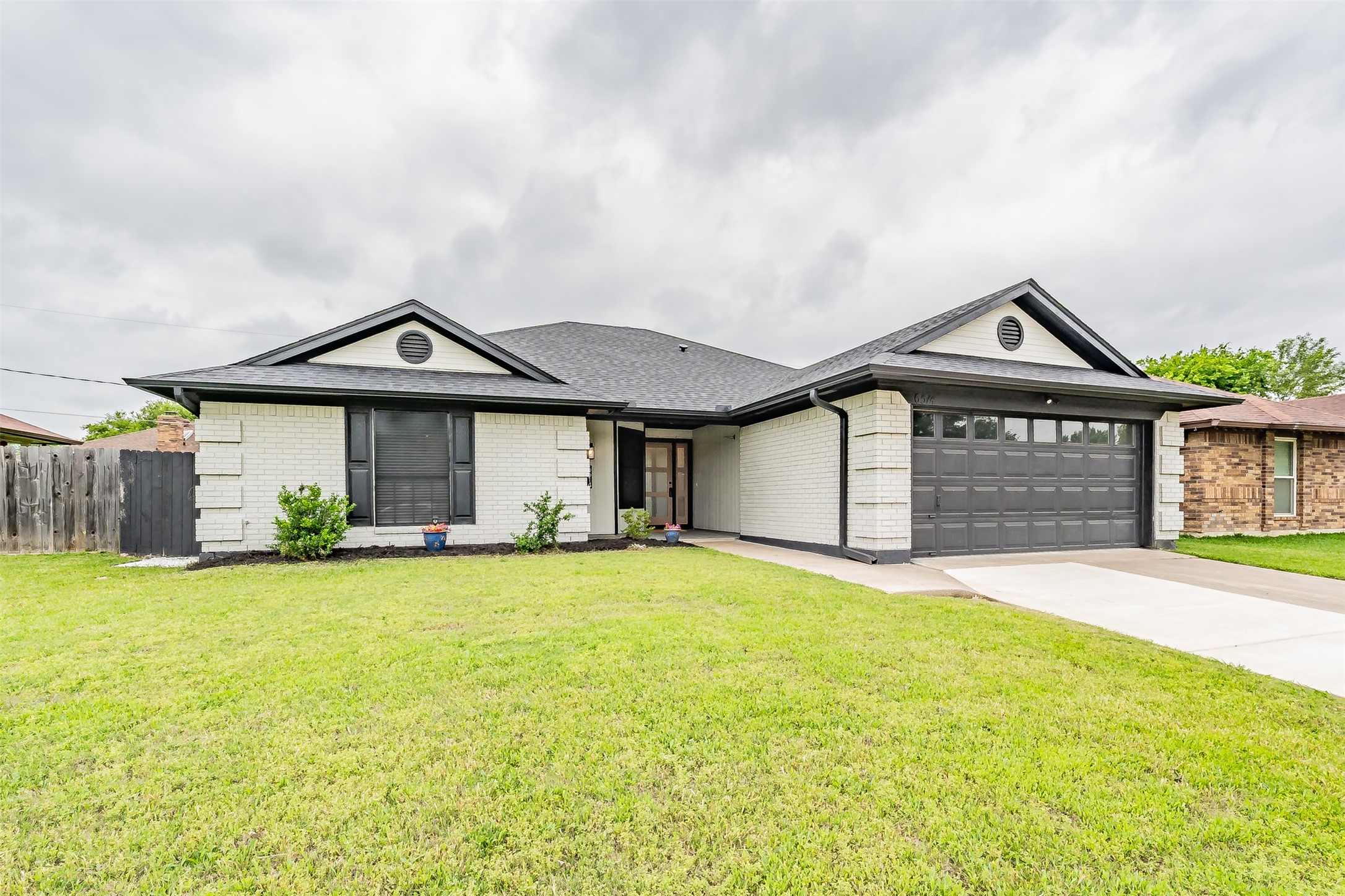 6514 Aires Drive Arlington TX 76001