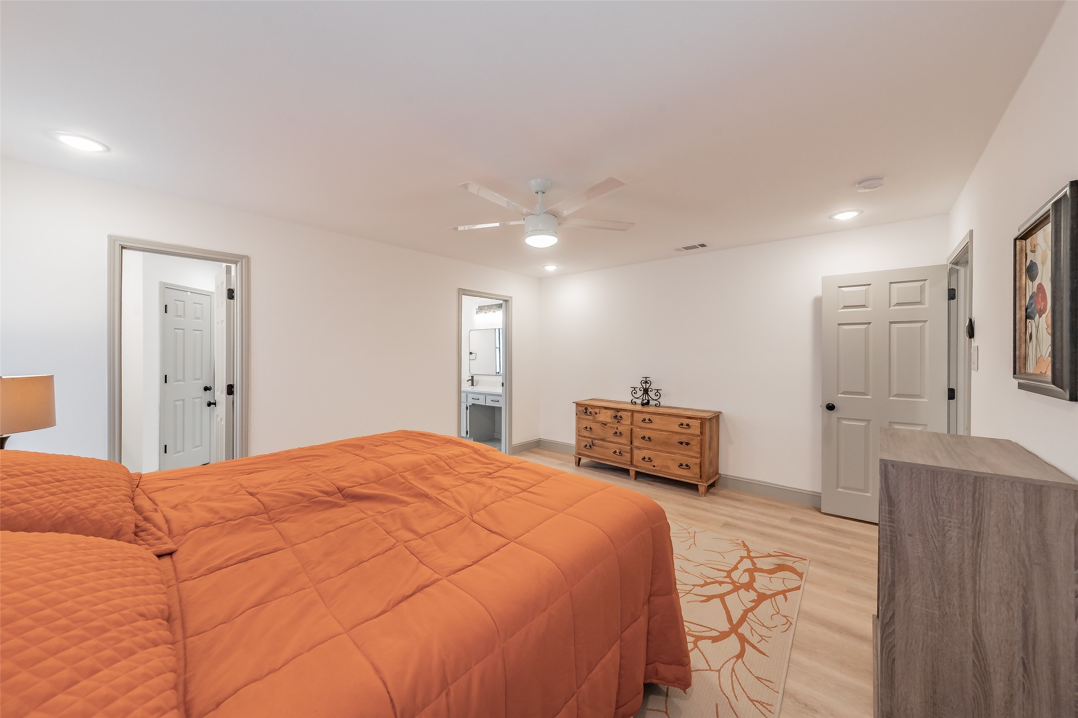 6514 Aires Drive Arlington TX 76001