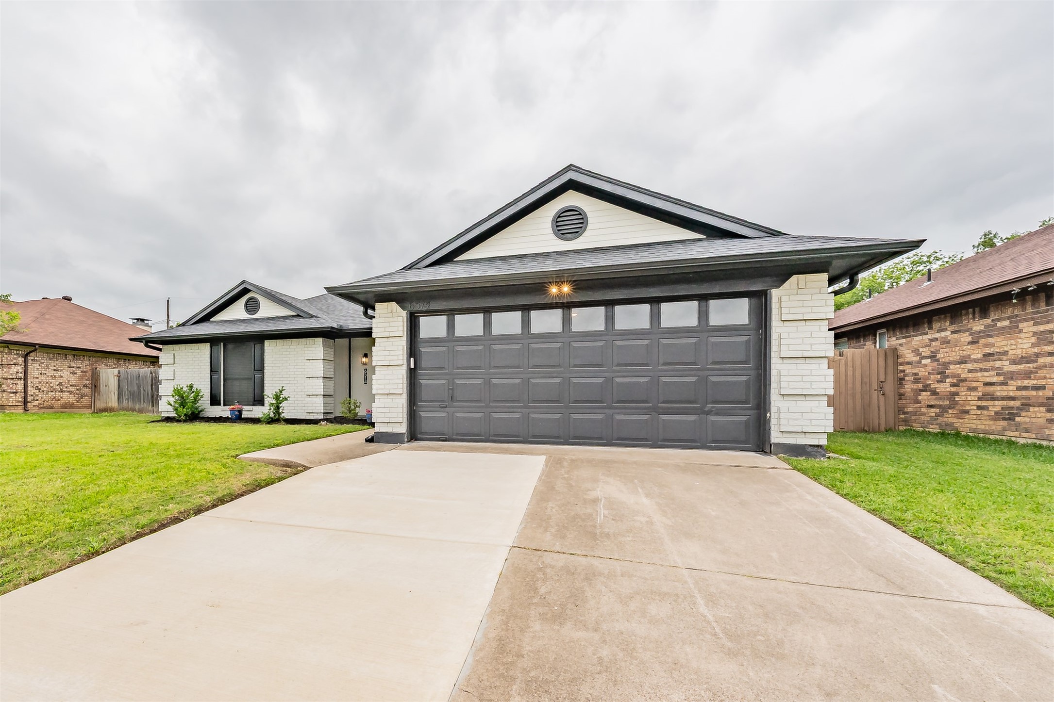 6514 Aires Drive Arlington TX 76001