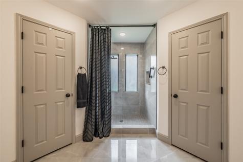 6514 Aires Drive Arlington TX 76001