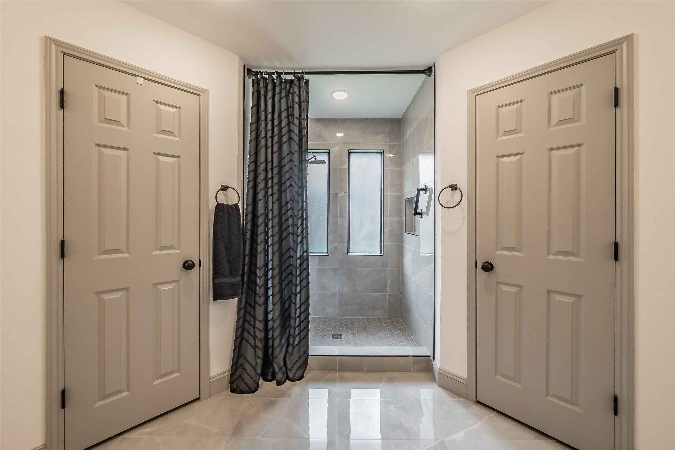 6514 Aires Drive Arlington TX 76001