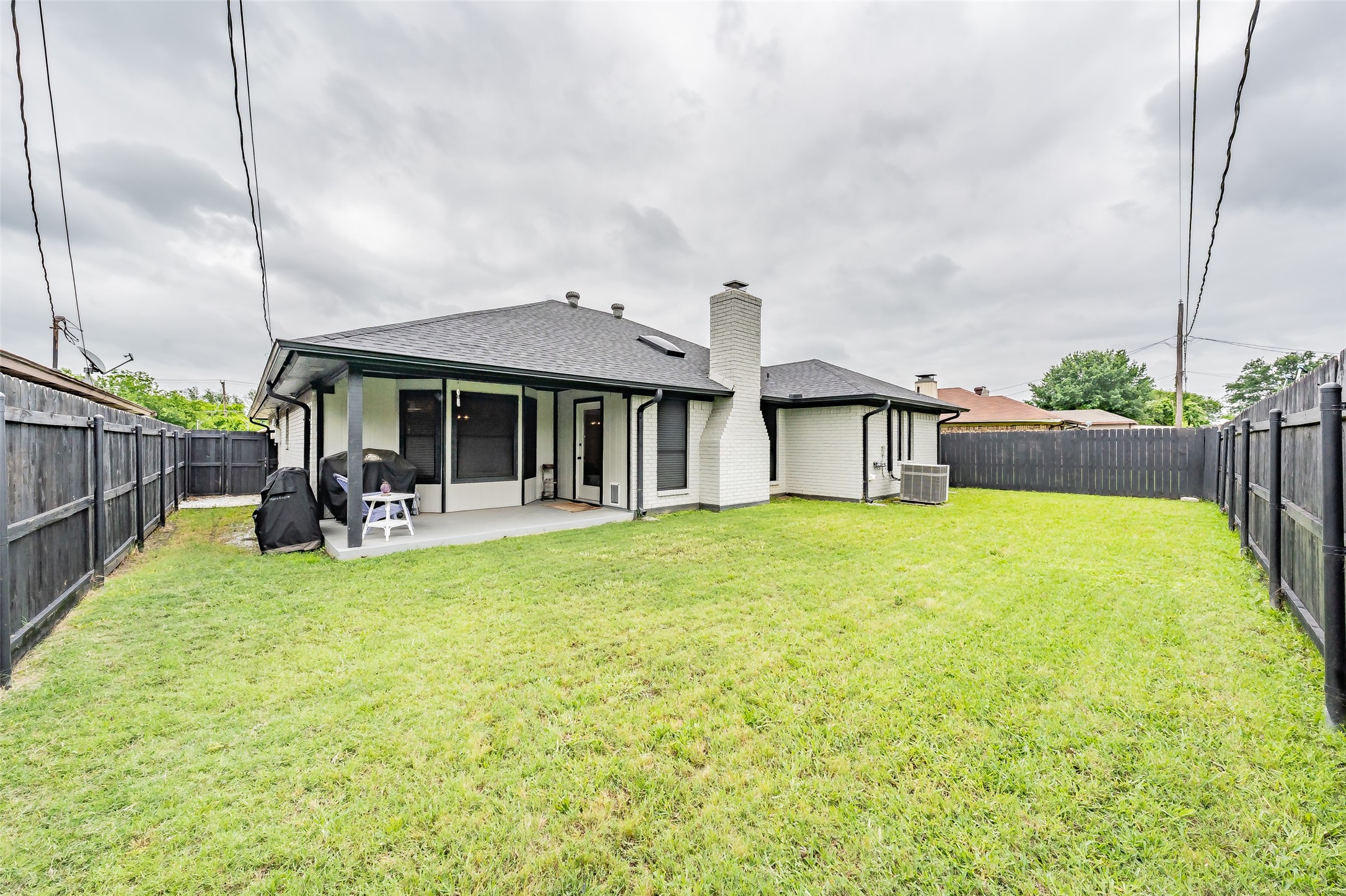 6514 Aires Drive Arlington TX 76001