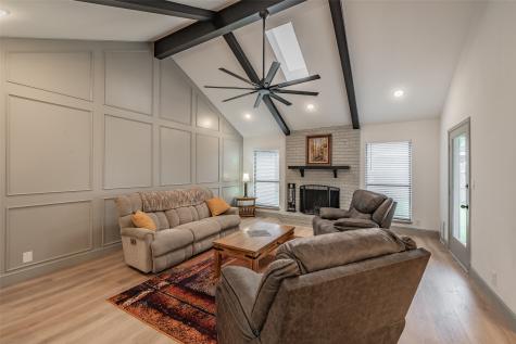 6514 Aires Drive Arlington TX 76001