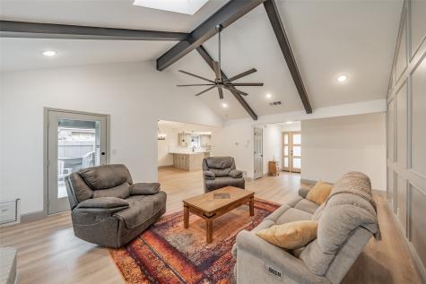 6514 Aires Drive Arlington TX 76001