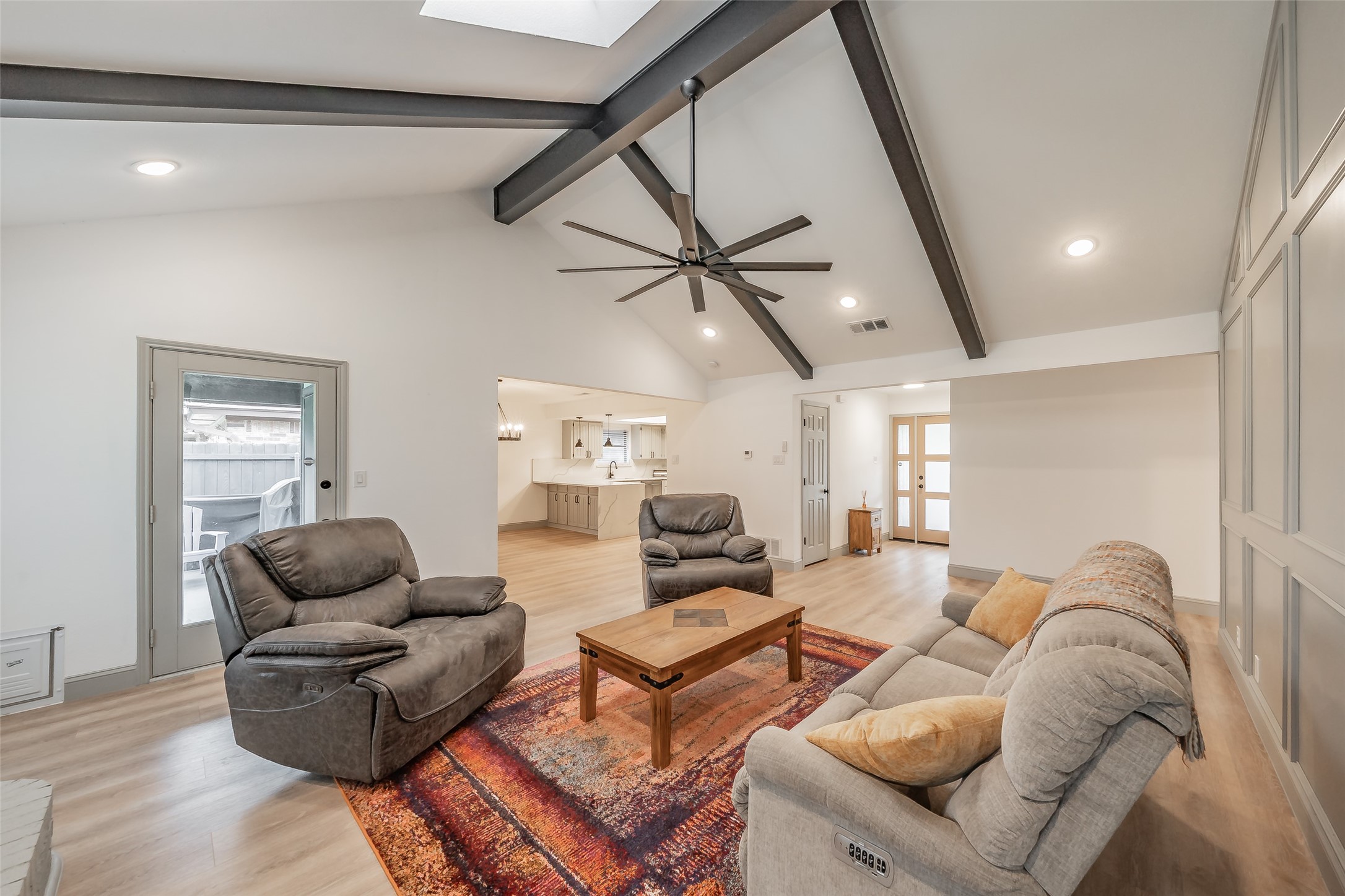 6514 Aires Drive Arlington TX 76001