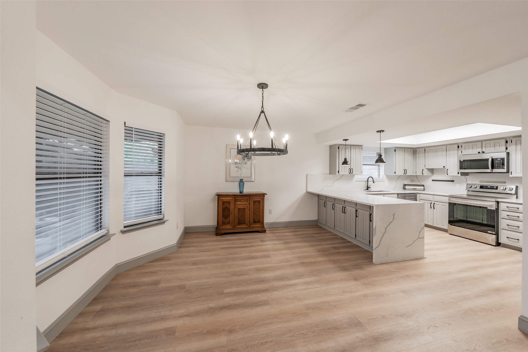 6514 Aires Drive Arlington TX 76001
