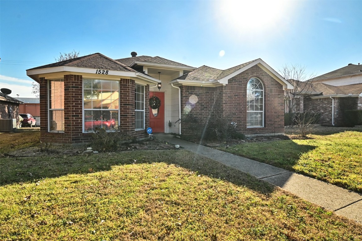 1528 Paintbrush Street Mesquite TX 75149