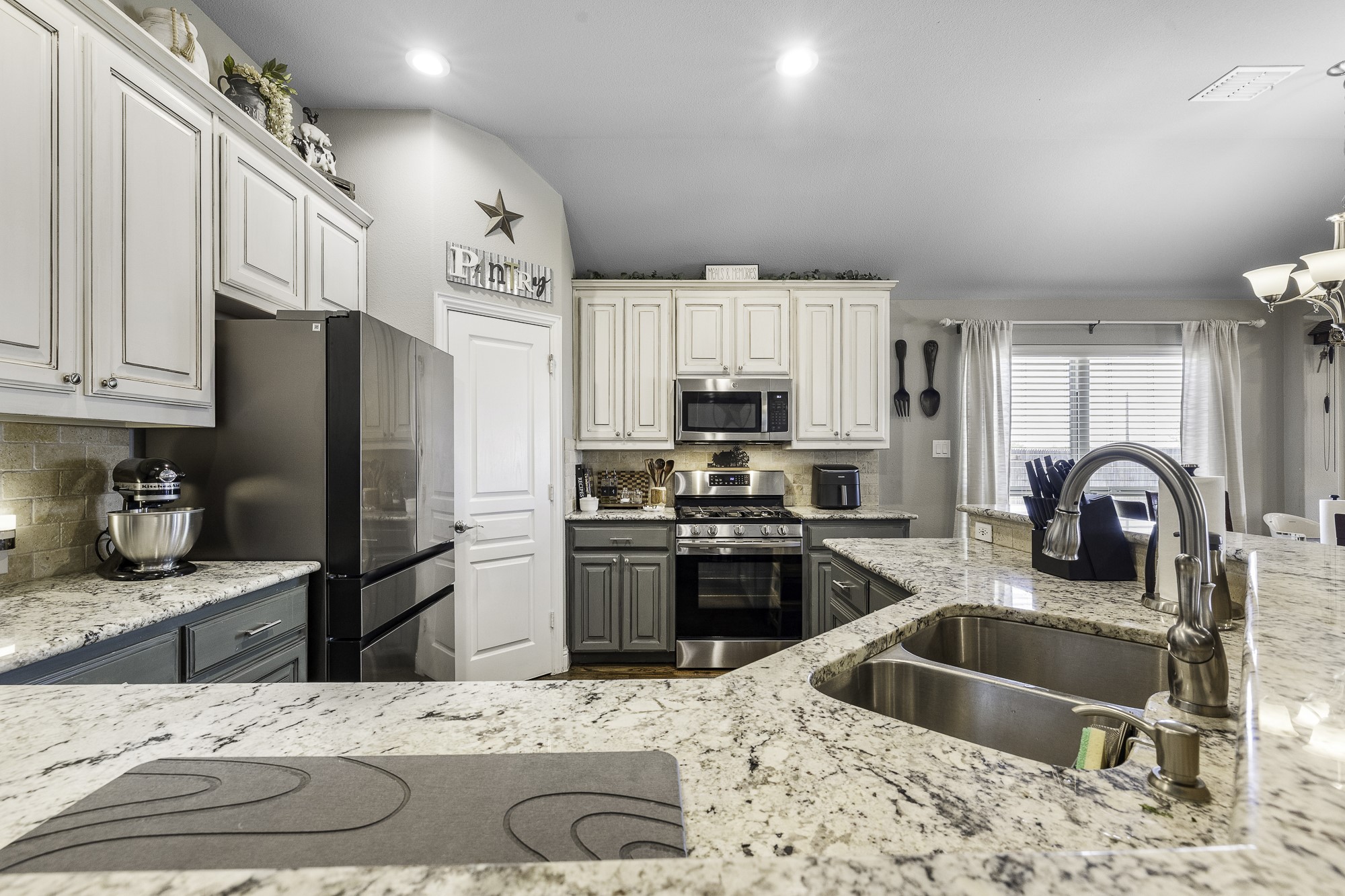 1028 Crest Meadow Drive Fort Worth TX 76052