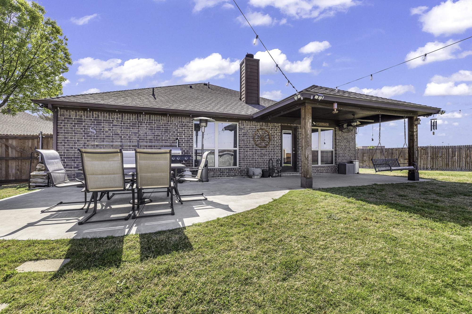 1028 Crest Meadow Drive Fort Worth TX 76052