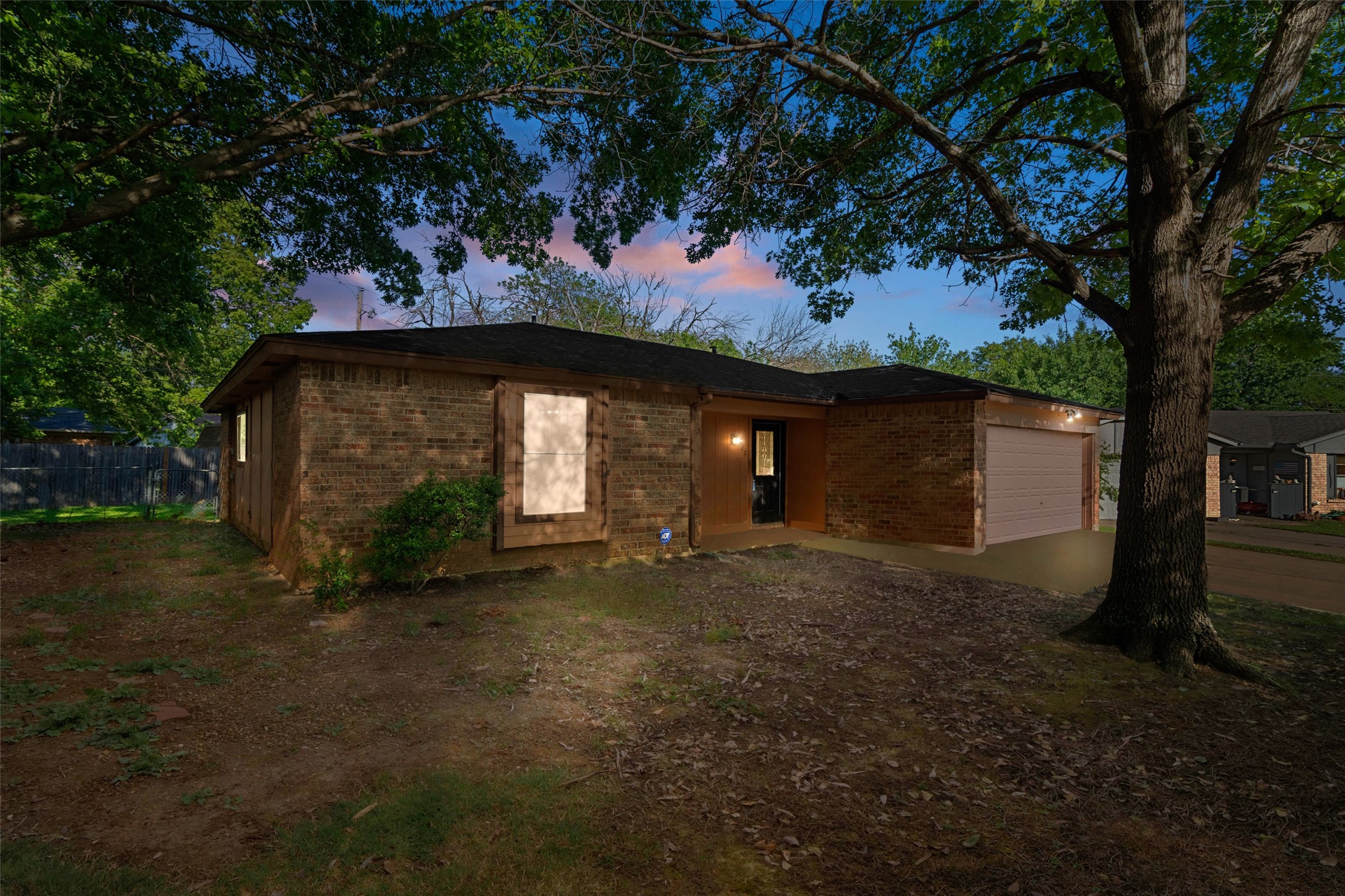 420 Parkview Court Burleson TX 76028