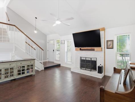 1920 Avignon Court Carrollton TX 75007