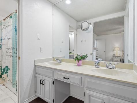 1920 Avignon Court Carrollton TX 75007
