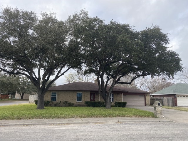 901 Franco Drive Alice TX 78332