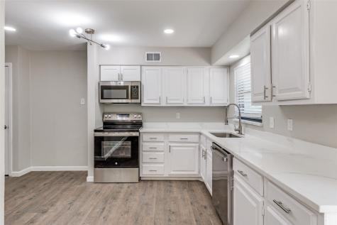 2406 Globe Avenue Dallas TX 75228