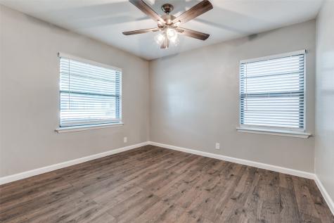 2406 Globe Avenue Dallas TX 75228