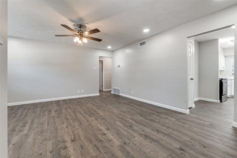 2406 Globe Avenue Dallas TX 75228