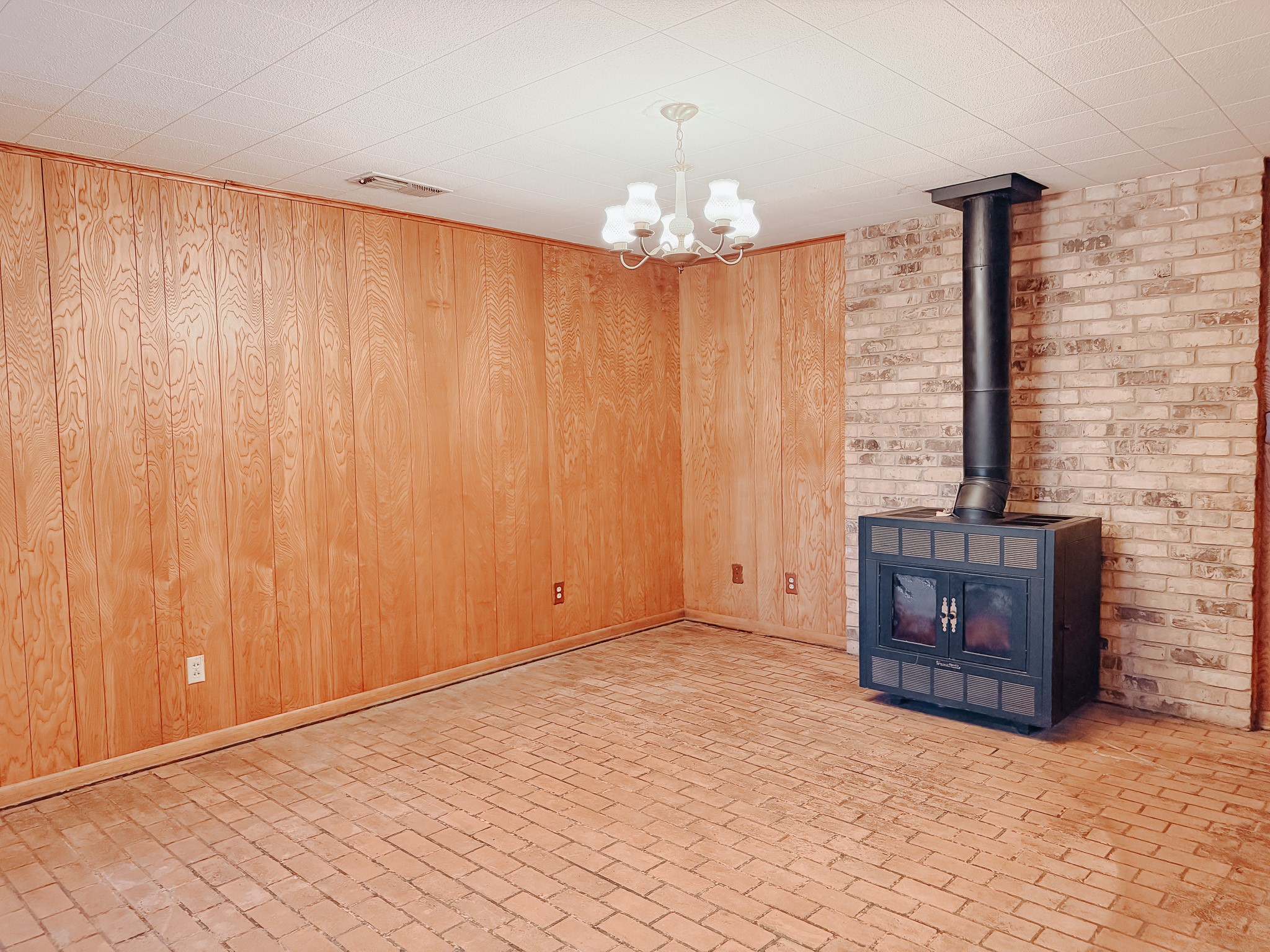 15410 E State Highway 31 Kerens TX 75144
