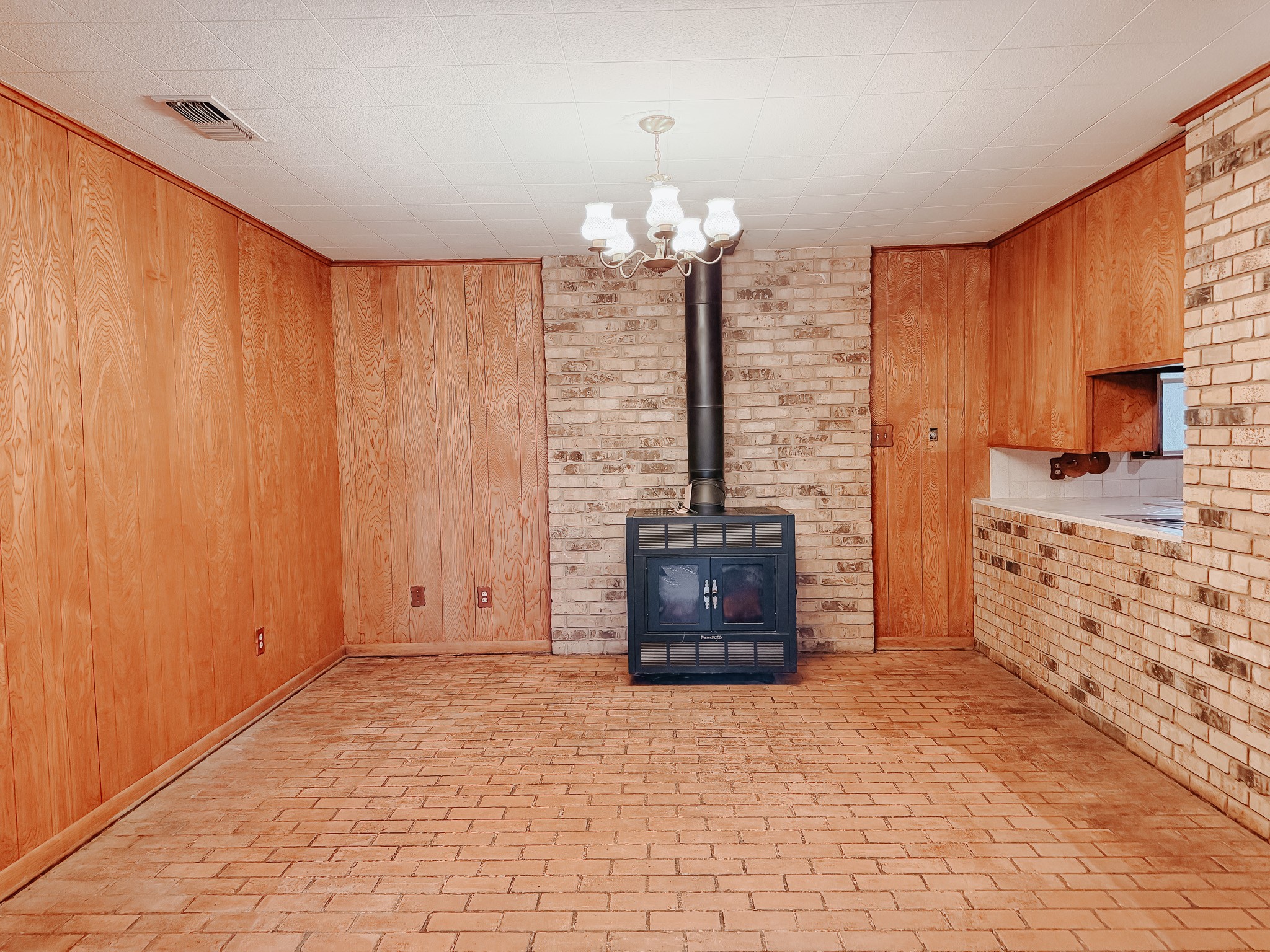 15410 E State Highway 31 Kerens TX 75144