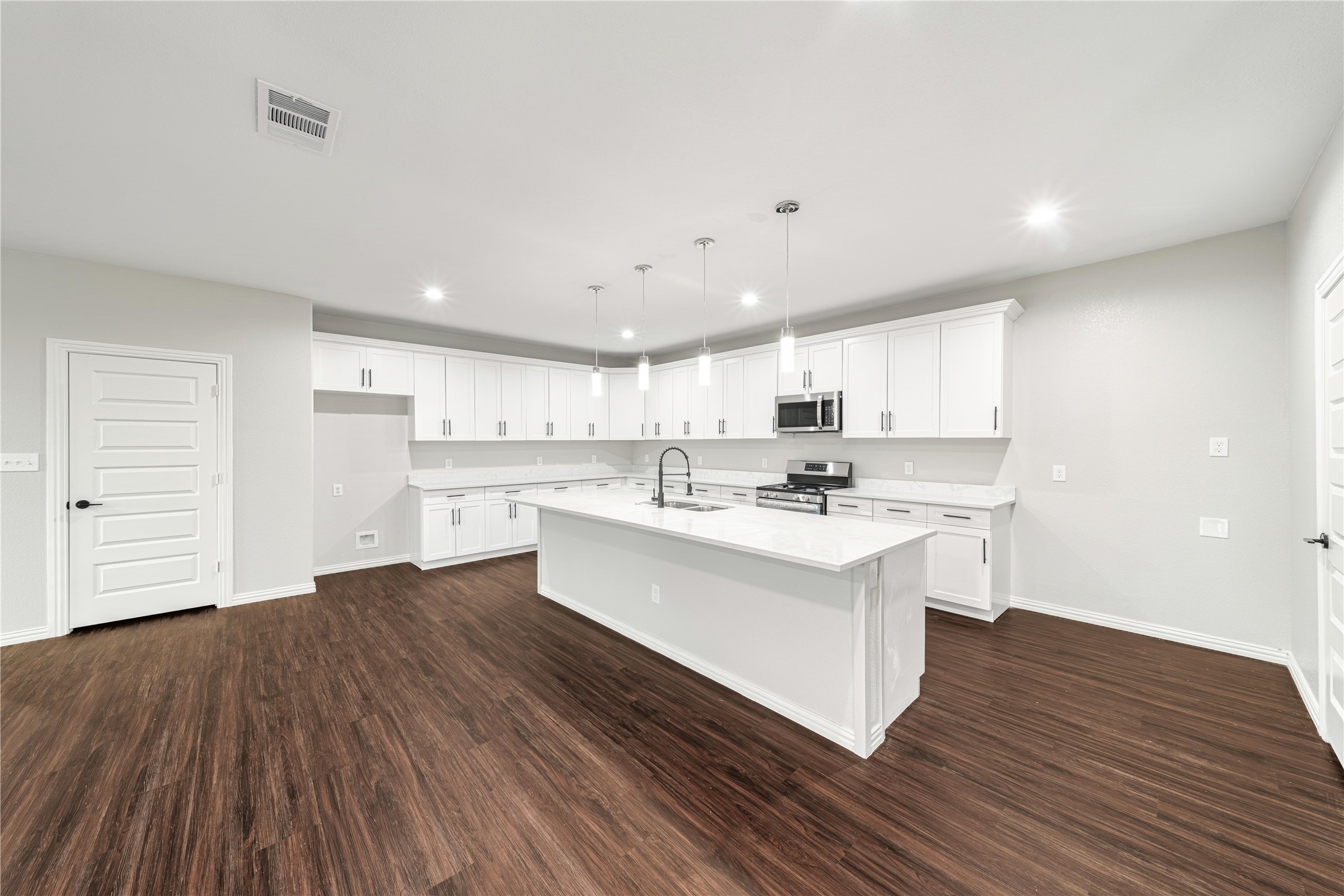 3134 Alaska Avenue Dallas TX 75216