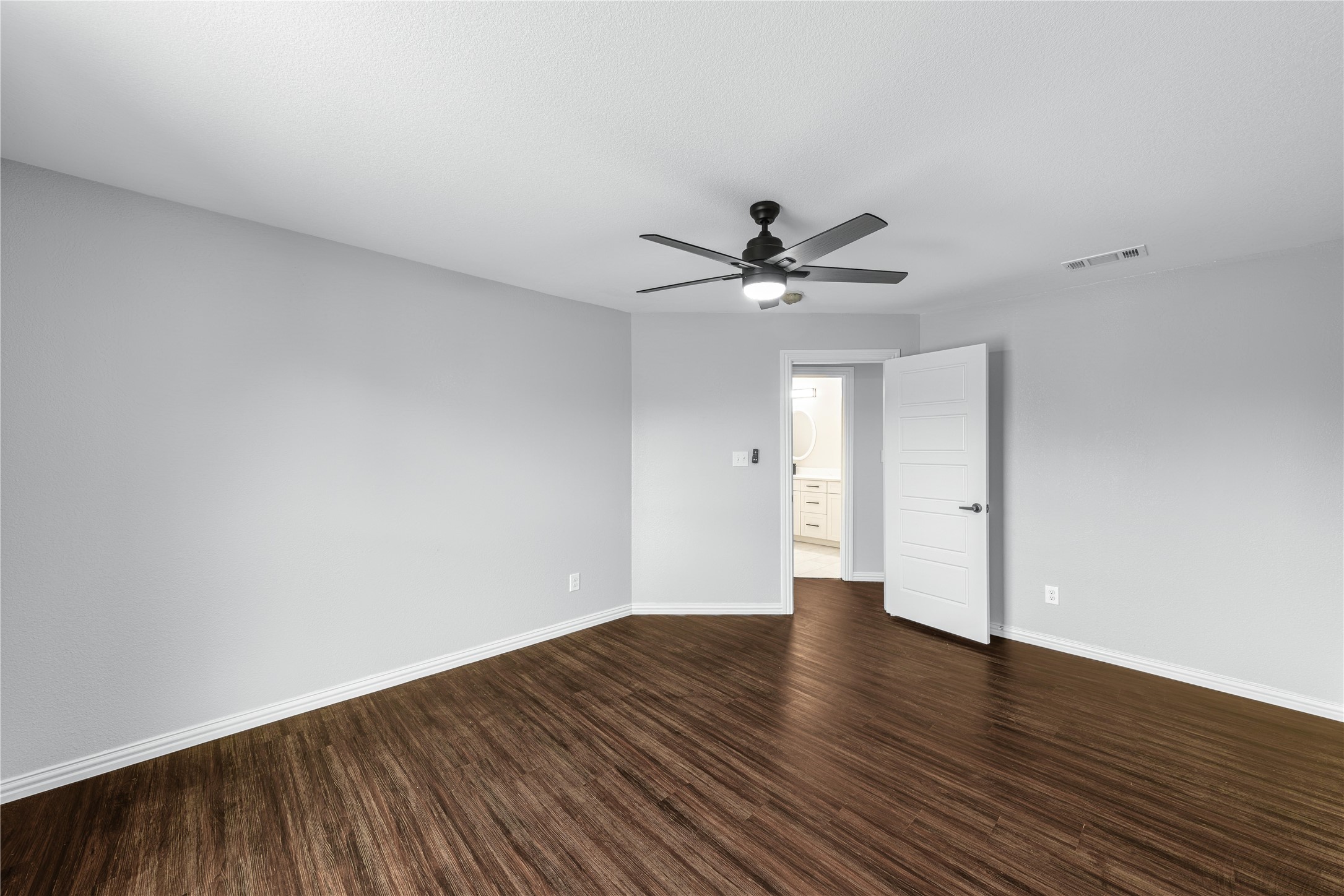 3134 Alaska Avenue Dallas TX 75216