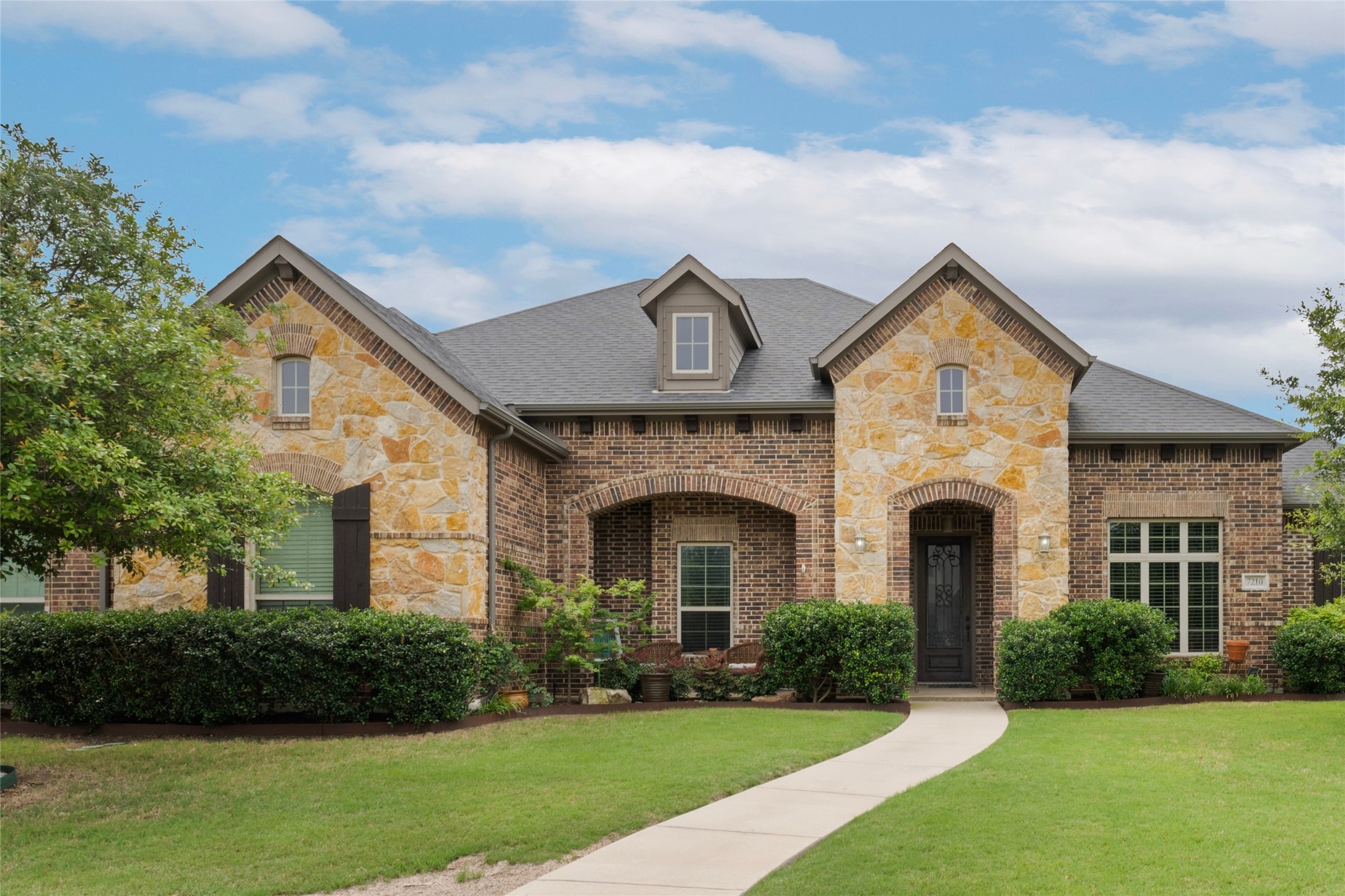 7210 Hill Country Court Midlothian TX 76065