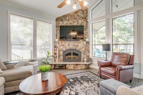1398 Park Street Azle TX 76020