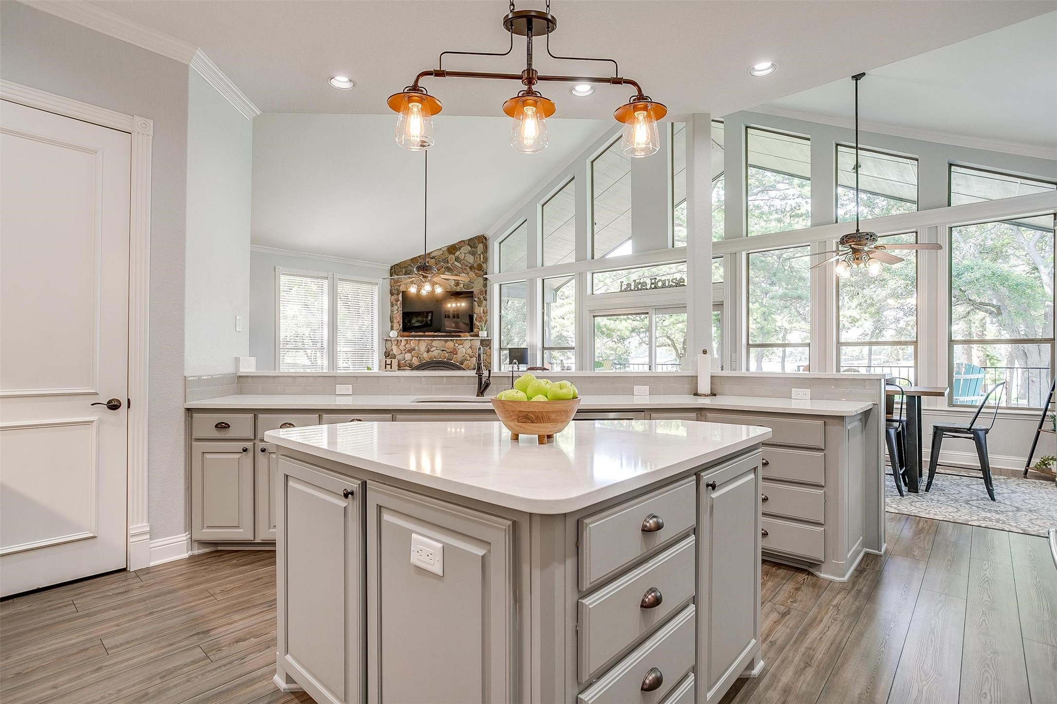 1398 Park Street Azle TX 76020