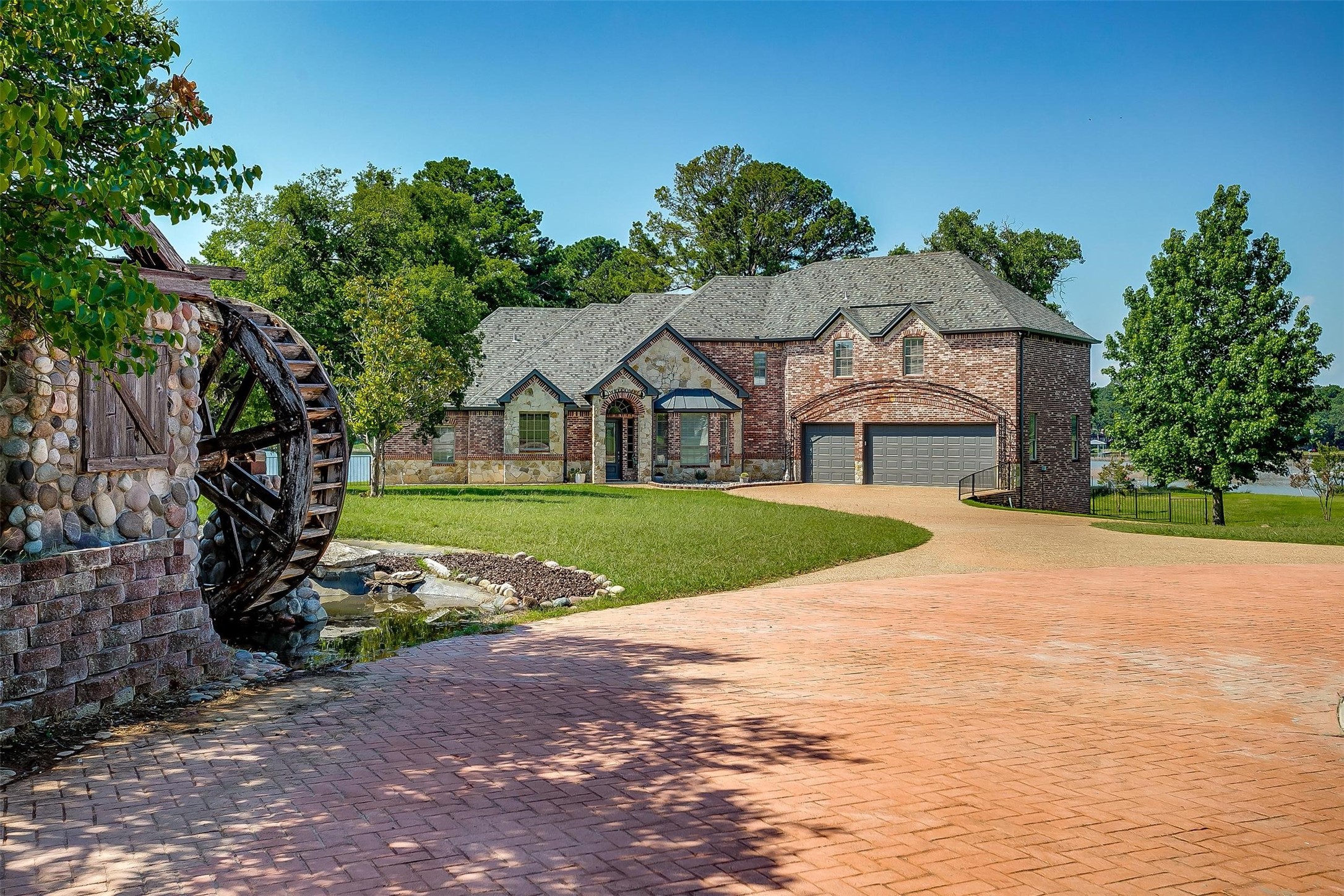 1398 Park Street Azle TX 76020