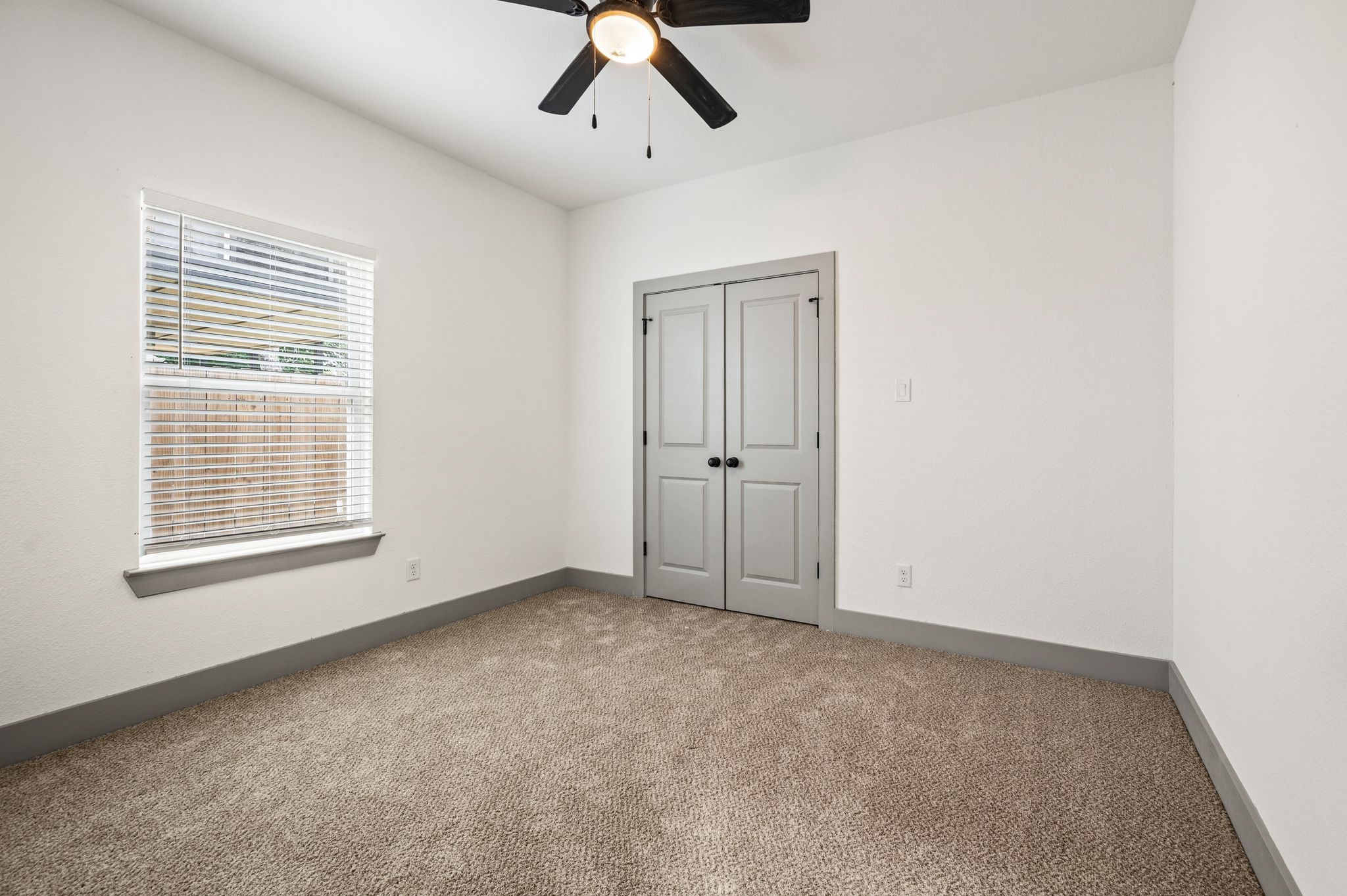 830 E Powell Avenue Fort Worth TX 76104