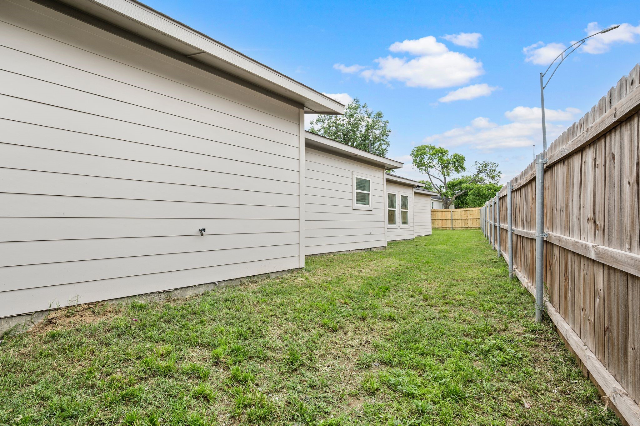 830 E Powell Avenue Fort Worth TX 76104